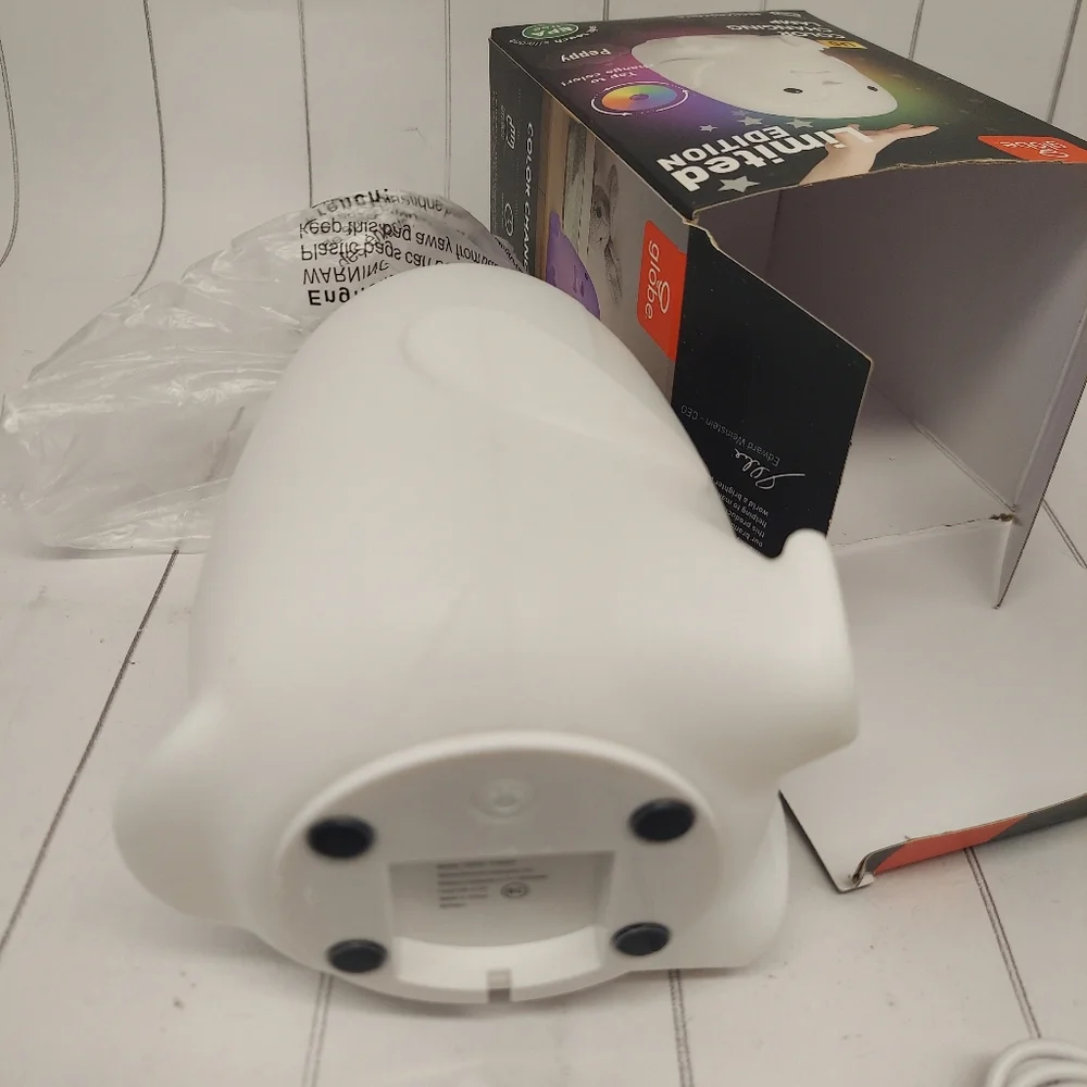 Globe LED Color Changing Lamp Peppy The Penguin